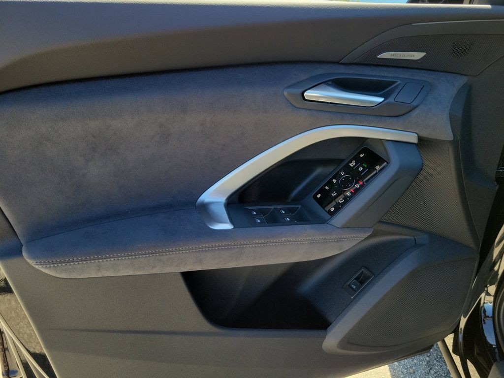 New 2026 Audi SQ5 Premium Plus AWD/4WD image 18