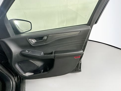 Used 2025 Ford Escape Active image 31