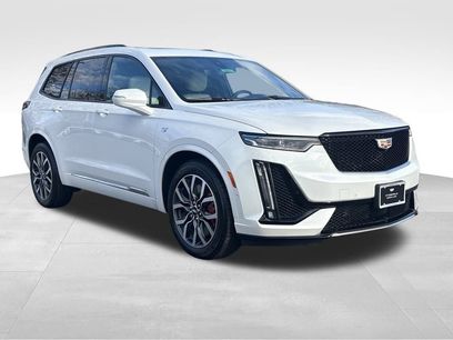 New 2025 Cadillac XT6 Sport w/ Technology Package