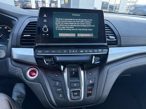 Used 2025 Honda Odyssey Sport-L image 16