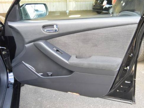 Used 2010 Nissan Altima 2.5 S FWD image 25