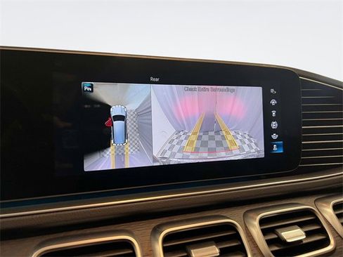 Certified 2022 Mercedes-Benz GLS 450 4MATIC image 29