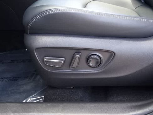 Certified 2023 Toyota RAV4 XLE Premium AWD/4WD image 17