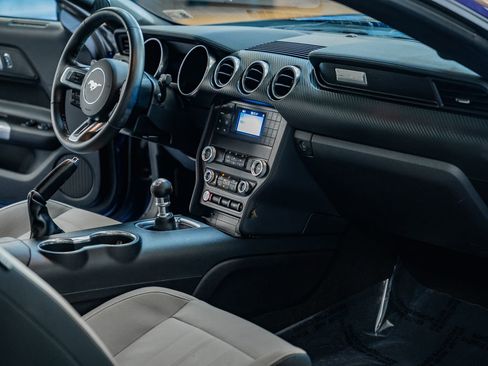 Certified 2019 Ford Mustang Coupe image 22