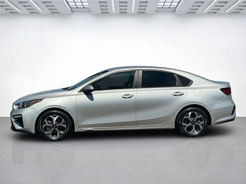 Used 2020 Kia Forte LXS FWD image 4