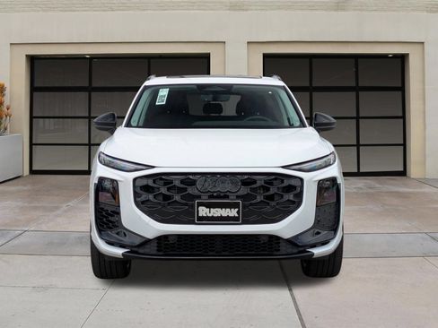 New 2026 Audi Q3 quattro 2.0T AWD/4WD image 2