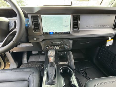 New 2026 Ford Bronco Badlands image 20