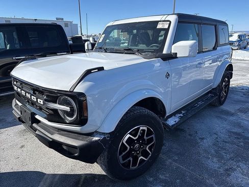Certified 2025 Ford Bronco Outer Banks image 2