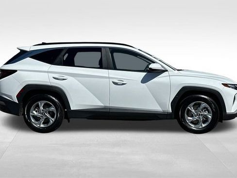 Used 2024 Hyundai Tucson SEL FWD image 3