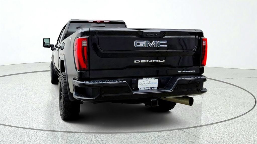 Used 2024 GMC Sierra 2500 Denali Ultimate AWD/4WD image 5