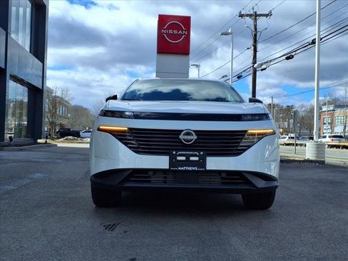 New 2025 Nissan Murano SV image 2