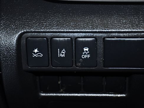 Used 2023 Mitsubishi Eclipse Cross SEL AWD/4WD image 34