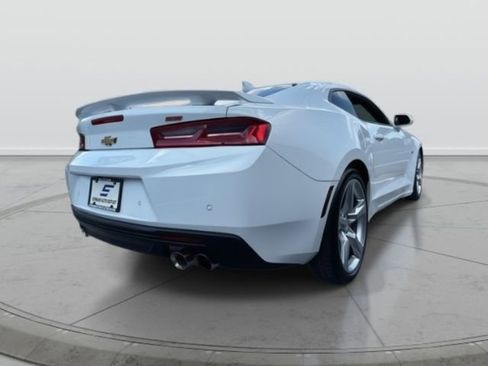 Used 2018 Chevrolet Camaro SS image 9
