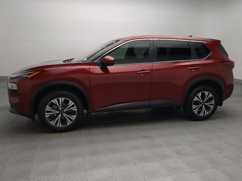 Used 2022 Nissan Rogue SV FWD image 2