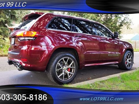 Used 2017 Jeep Grand Cherokee SRT AWD/4WD image 10