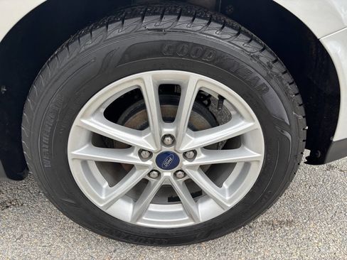 Used 2018 Ford Focus SE image 34