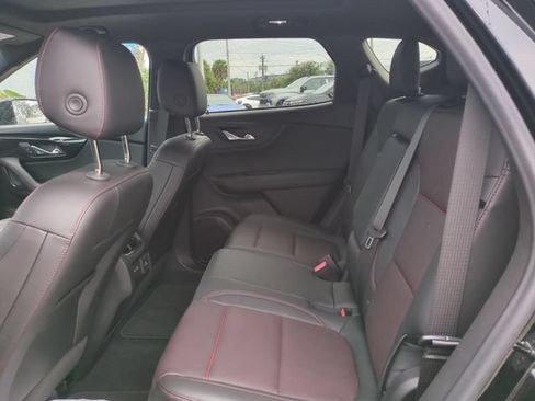 Certified 2021 Chevrolet Blazer RS w/ Enhanced Convenience Package AWD/4WD image 16