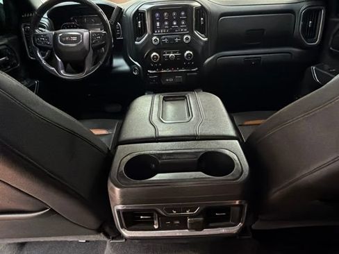 Used 2019 GMC Sierra 1500 AT4 w/ AT4 Preferred Package AWD/4WD image 18