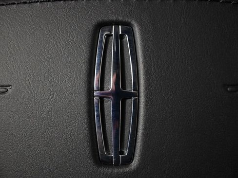 New 2026 Lincoln Nautilus Reserve image 32