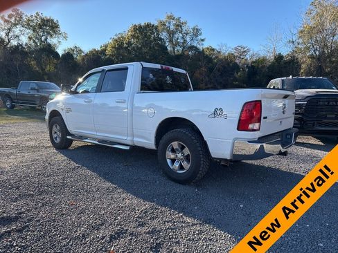 Used 2019 RAM 1500 Classic SLT image 3