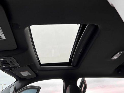 Used 2024 GMC Sierra 2500 Denali w/ Denali Reserve Package image 15