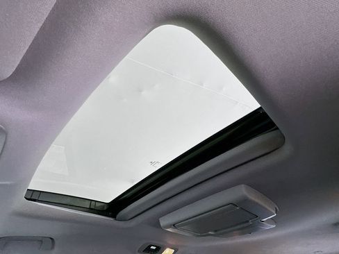 Used 2019 Honda Odyssey Elite image 23