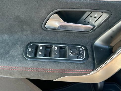 Used 2021 Mercedes-Benz CLA 250 4MATIC image 20