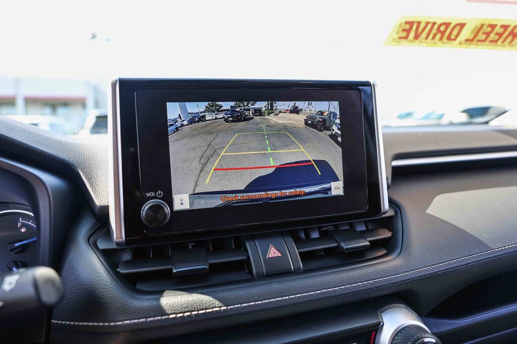 Certified 2025 Toyota RAV4 XLE AWD/4WD image 14
