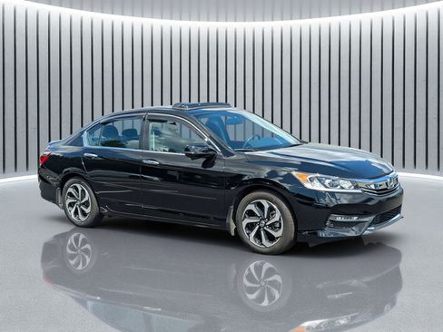 Used 2016 Honda Accord EX-L image 2