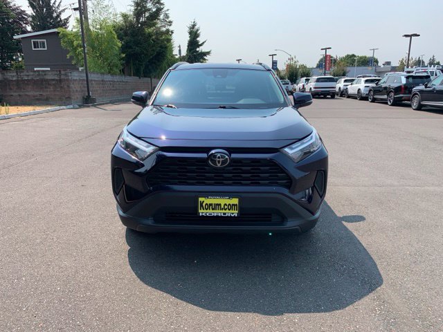 Used 2024 Toyota RAV4 XLE AWD/4WD image 8
