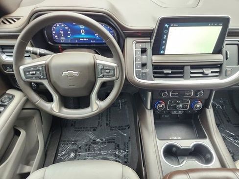 Used 2023 Chevrolet Tahoe Z71 w/ Z71 Off-Road Package image 28