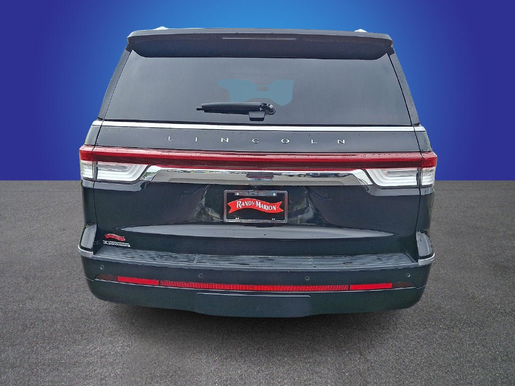 Used 2022 Lincoln Navigator L Reserve AWD/4WD image 5