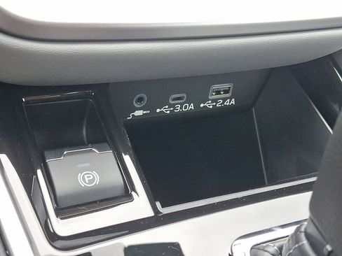 New 2025 Subaru Legacy Limited image 16