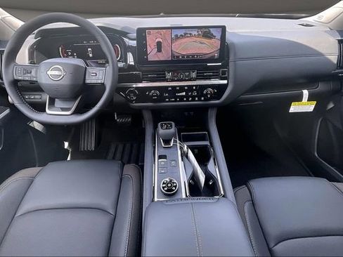 New 2026 Nissan Pathfinder SL w/ SL Premium Package AWD/4WD image 5