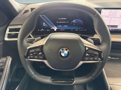 Used 2025 BMW 330i xDrive Sedan AWD/4WD image 19