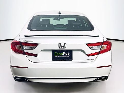 Used 2022 Honda Accord Sport image 7