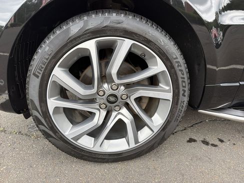 Used 2018 Land Rover Range Rover Sport HSE AWD/4WD image 12