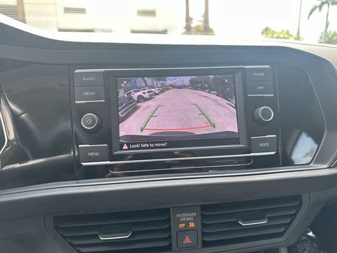 Used 2024 Volkswagen Jetta SE FWD image 24