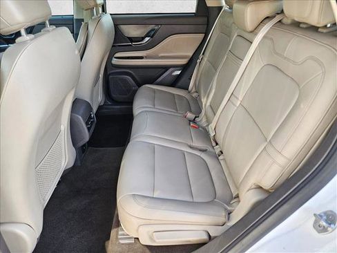 Used 2021 Lincoln Corsair FWD w/ Rear Removable Package Tray image 17