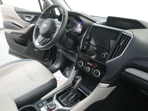 Used 2023 Subaru Forester Limited w/ Popular Package #3 image 31