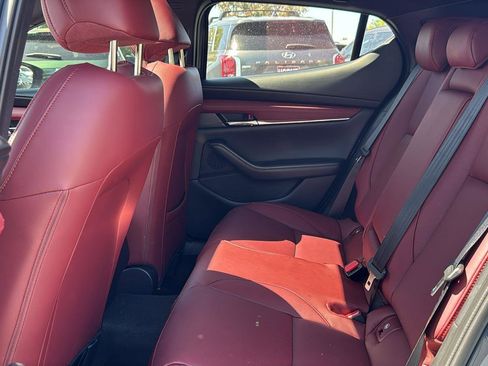 New 2026 MAZDA MAZDA3 Hatchback w/Premium Plus Pkg image 23