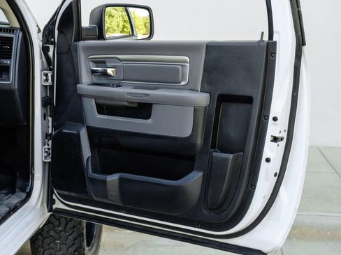 Used 2017 RAM 2500 Tradesman w/ Power & Remote Entry Group RWD image 35