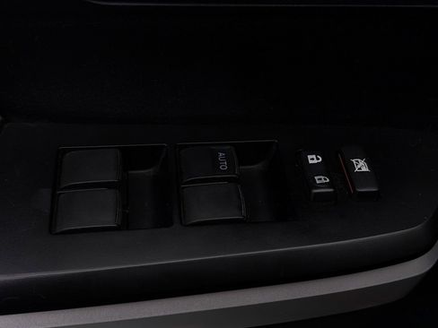 Used 2017 Toyota Tundra SR5 w/ TRD Off Road Package image 12