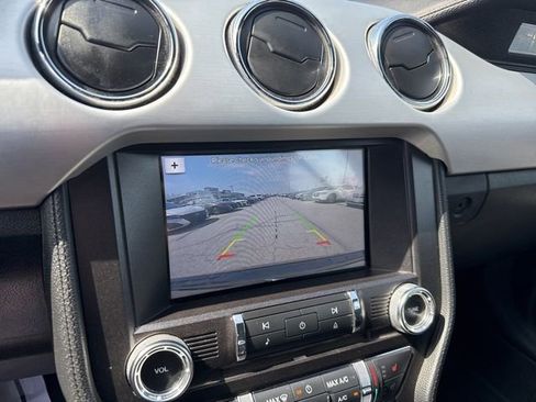 Used 2017 Ford Mustang Premium RWD image 31
