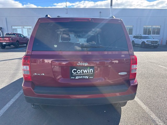 Used 2011 Jeep Patriot Latitude AWD/4WD image 8
