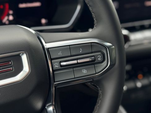 New 2026 GMC Canyon Elevation w/ Convenience Package image 12