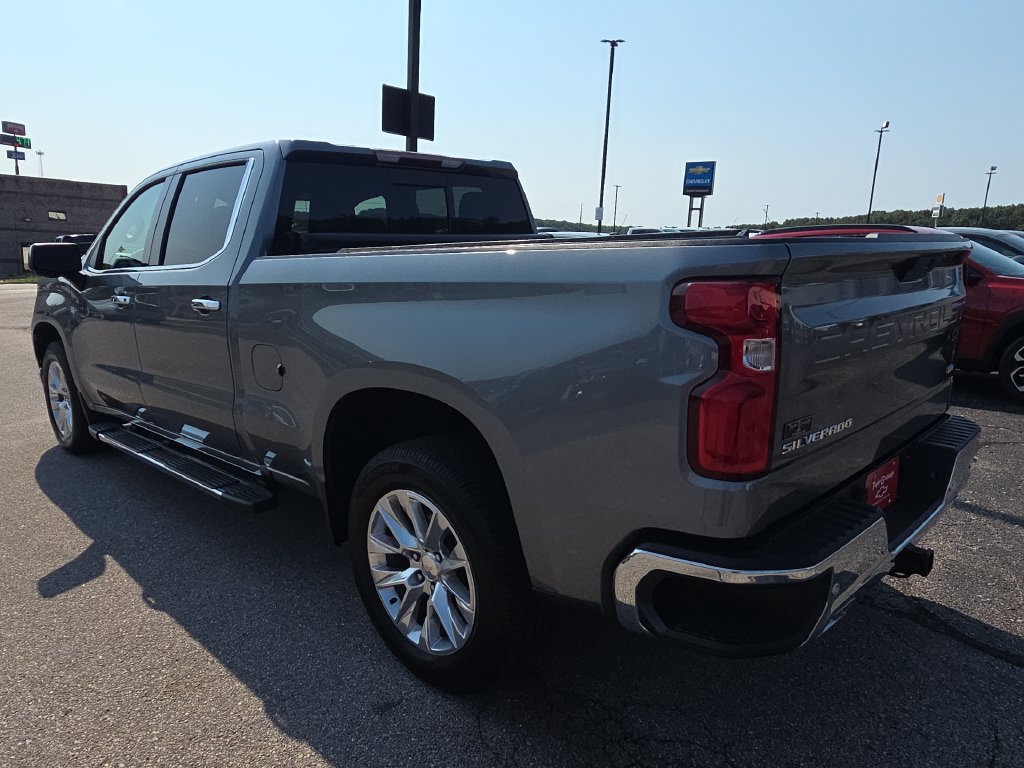 Used 2021 Chevrolet Silverado 1500 LTZ w/ Z71 Off-Road Package AWD/4WD image 6