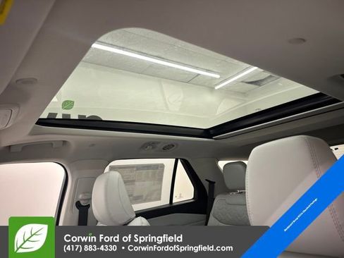 New 2026 Ford Explorer Platinum image 21