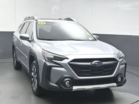 Certified 2025 Subaru Outback Touring w/ Popular Package #2 AWD/4WD image 2