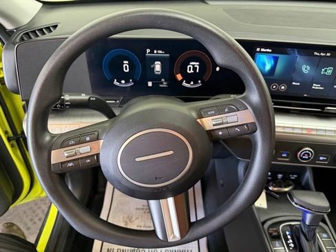 Certified 2024 Hyundai Kona SE AWD/4WD image 32